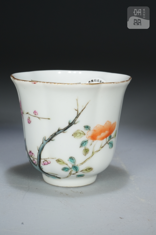 清光绪 粉彩花卉花口杯 - 图4
